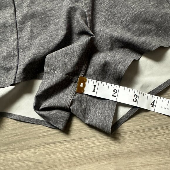 Lululemon &go Endeavor Short size 4 gray active shorts - Picture 5 of 9